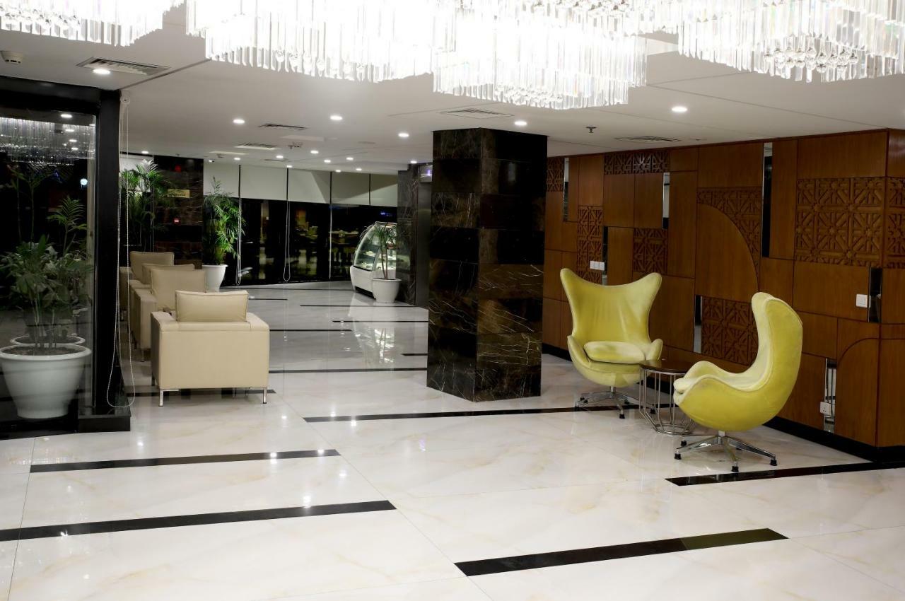 Avari Xpress Multan Luaran gambar